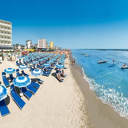 Strand Hotel Colorado Lido Di Savio Dış mekan fotoğraf